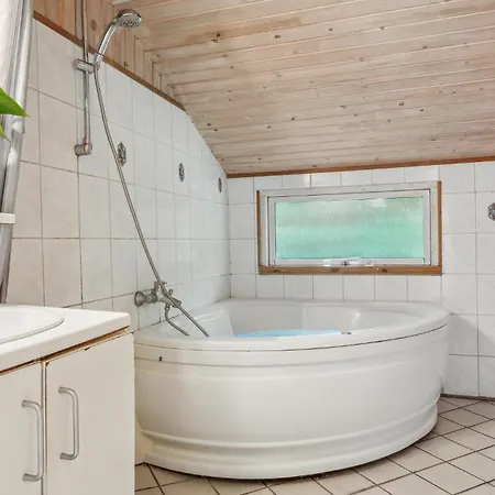 Beautiful In With Wifi Holiday home